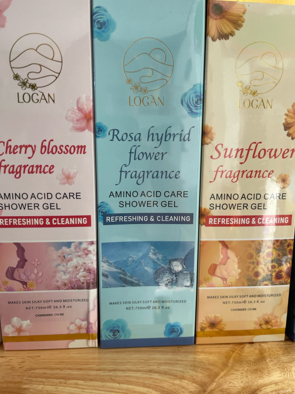 សាប៊ូដុសខ្លួន LOGAN ខៀវ 750ml